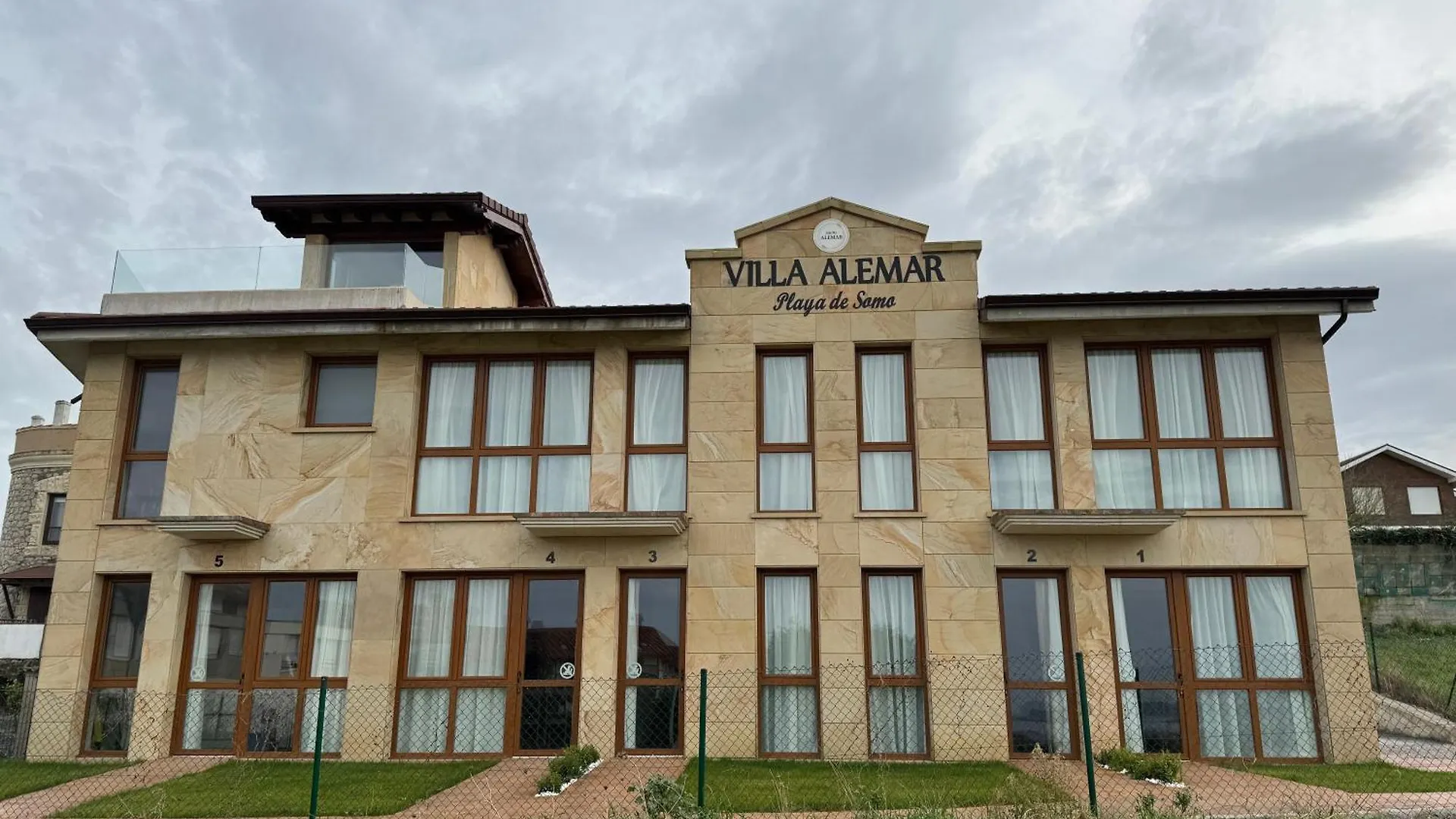 Apartamentos Villa Alemar Playa De Somo